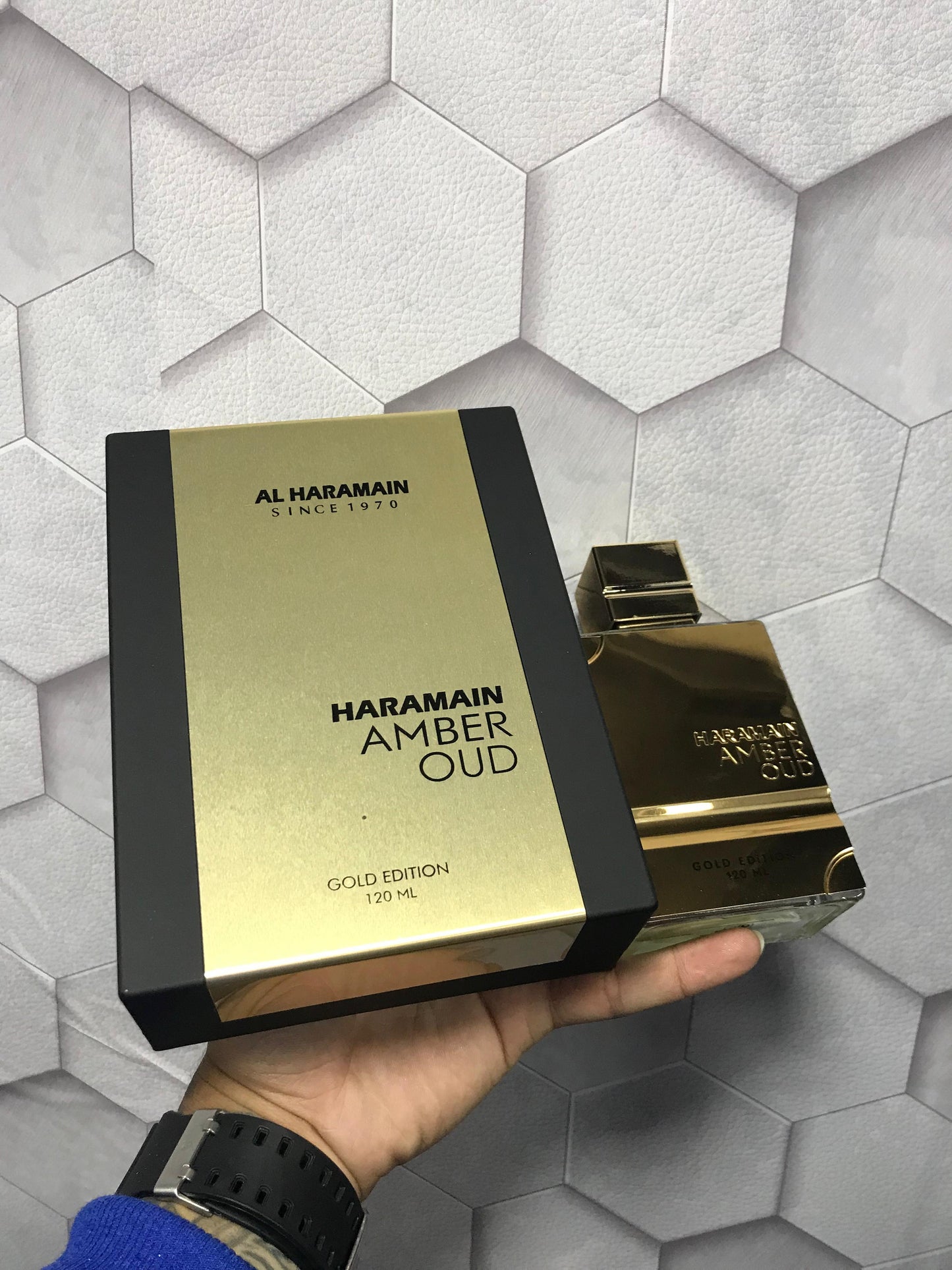 Al Haramain Amber Oud en Estuche de Lujo