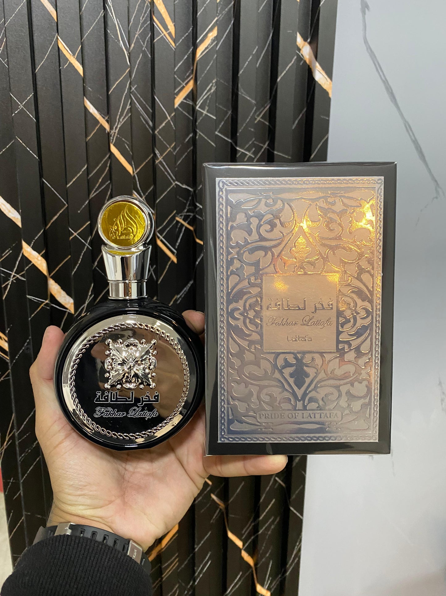 Lattafa Perfumes Fakhar Black