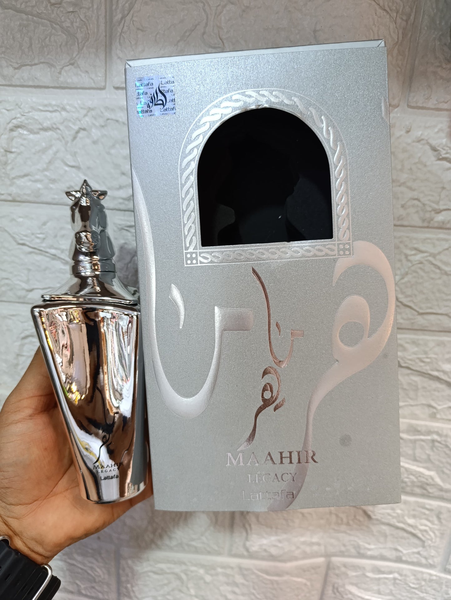 Lattafa Perfumes Maahir Legacy