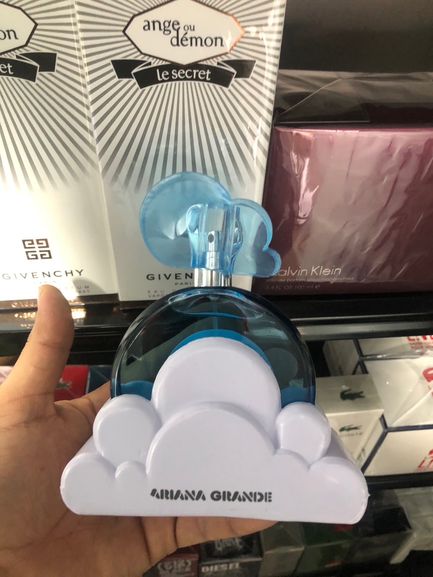 Ariana Grande Cloud