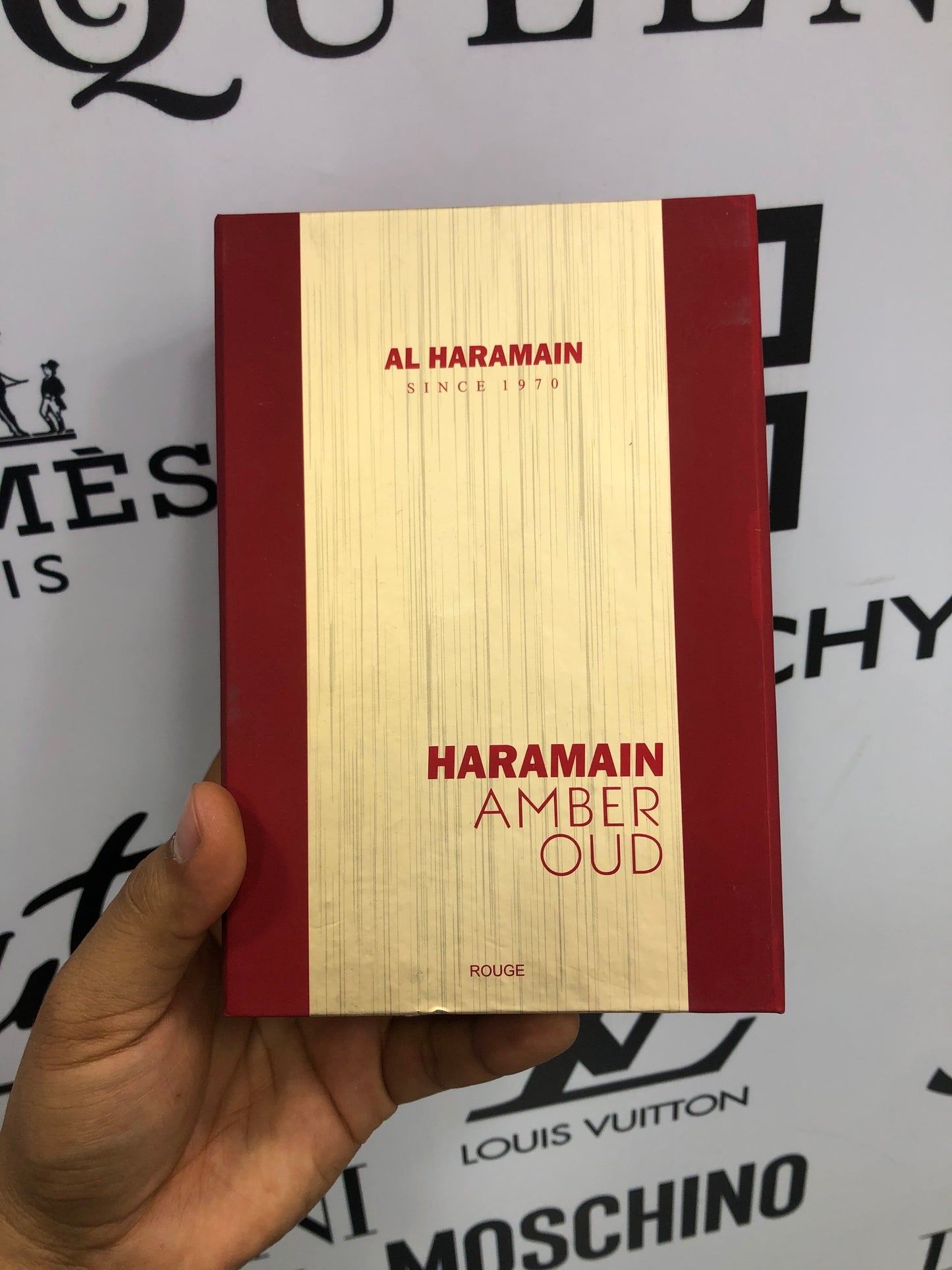 Al Haramain Amber Oud Rouge cofre