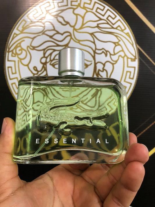 Lacoste Essential