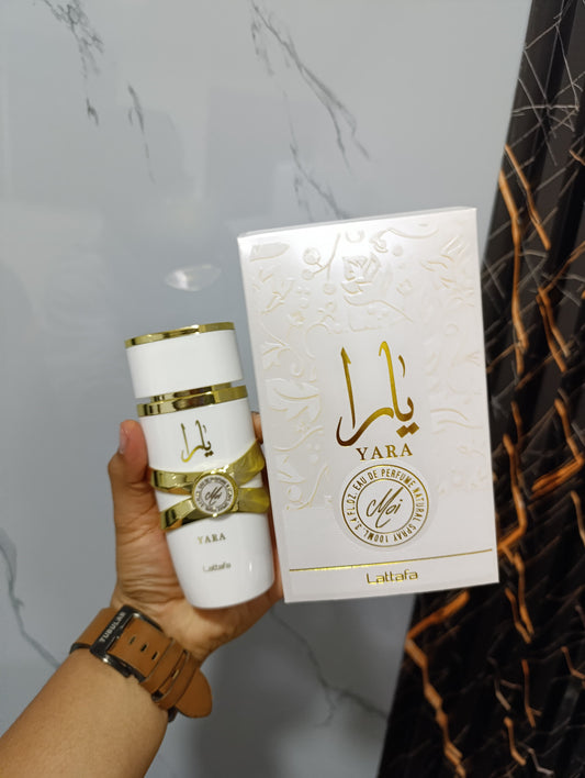 Lattafa Perfums Yara Moi