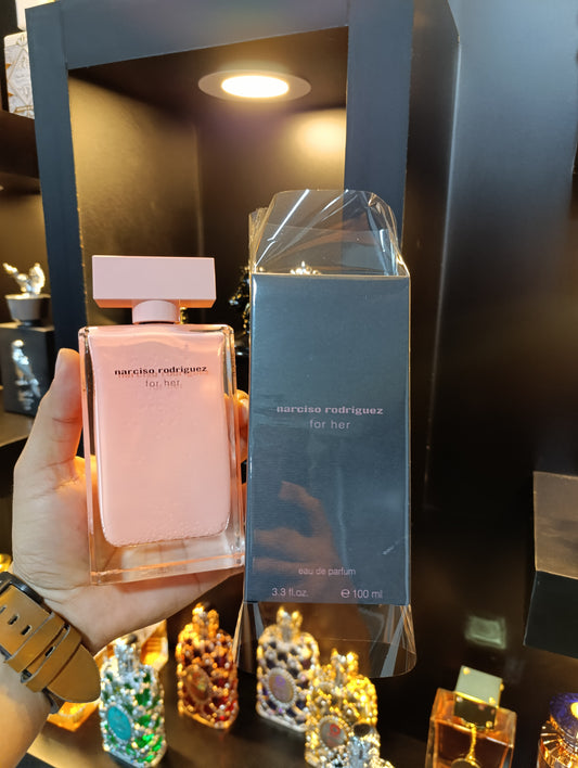 Narciso Rodriguez Dama