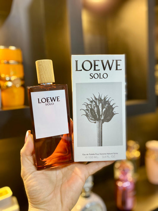 Solo Loewe para Hombres caja blanca letras negras